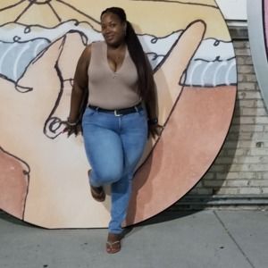 Meet your Posher, Tiffney